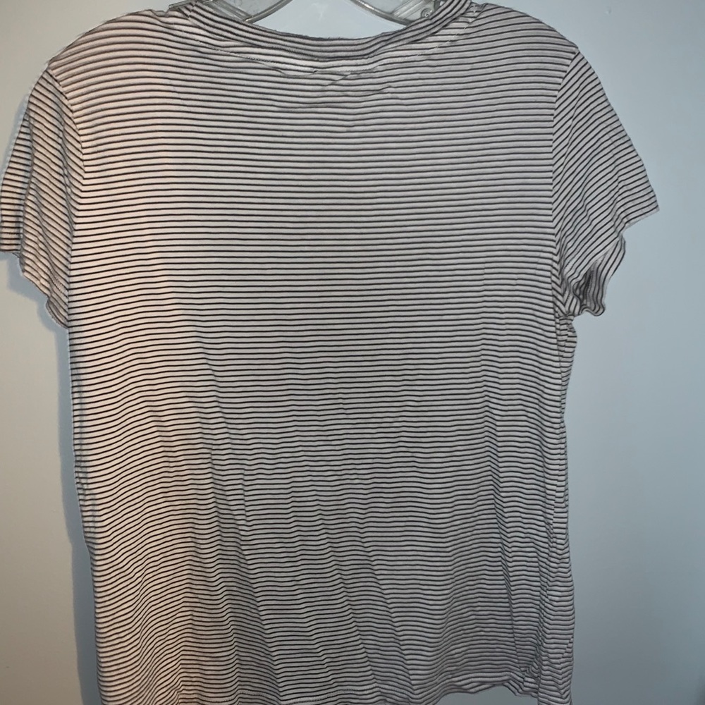Divided black and white striped tee